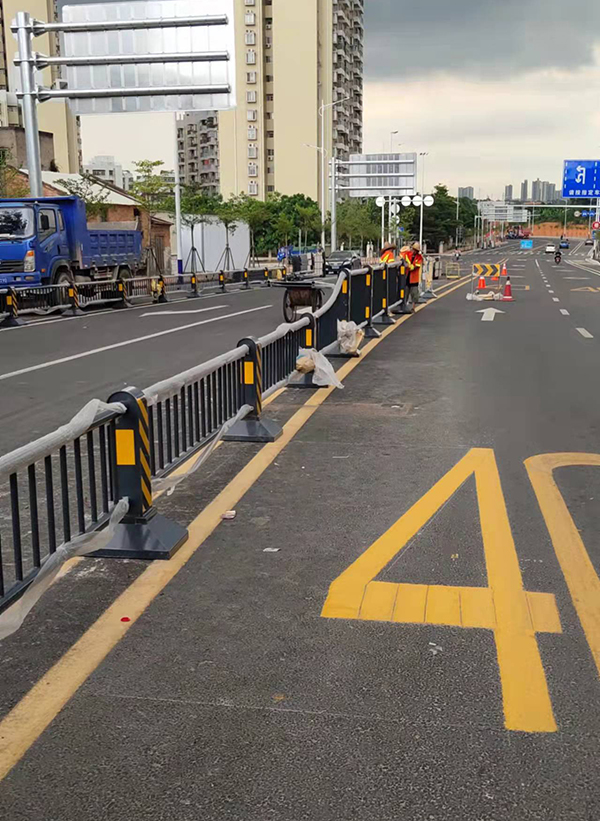 道路護(hù)欄