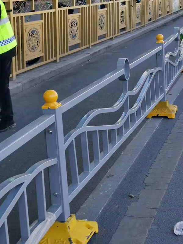 道路護(hù)欄